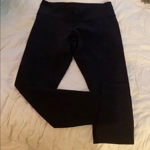 Lululemon wonder under black leggings
